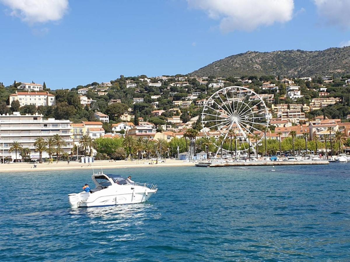 Studio Coin Nuit Proche Plage Avec Parking - Le Lavandou - Fr-1-251-83 Apartment Bagian luar foto